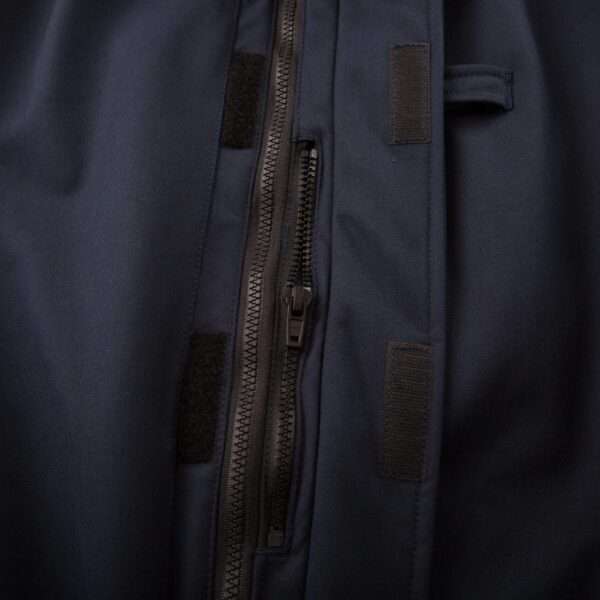 Progarm 5850 Arc Jacket is alightweight VXS+ Flame Resistant, Antistatic fabric whilst ensuring outstanding Class 1 Arc Flash protective properties