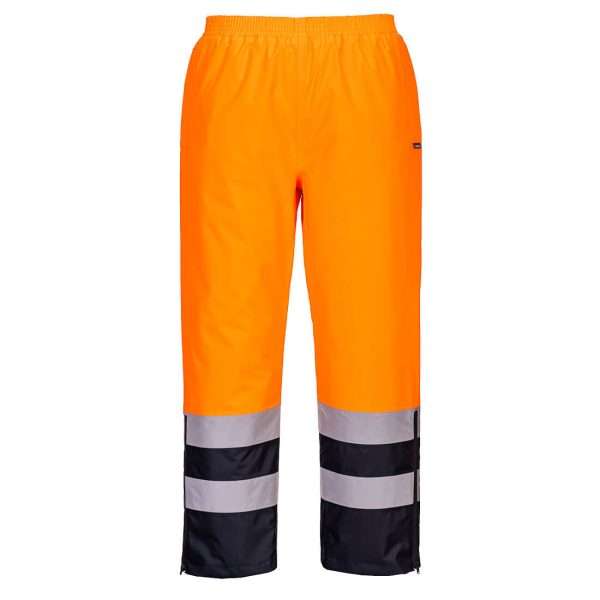 Portwest Hi-Vis Winter Trousers are cleverly designed winter pants that keeps the wearer visible, safe, warm & dry in all weather conditions. EN ISO 20471